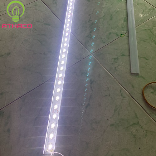 Đèn Led thanh 36 bóng 1W 12V tủ vàng bạc Điểm nổi bật của mẫu đèn Led thanh 36 bóng 1W